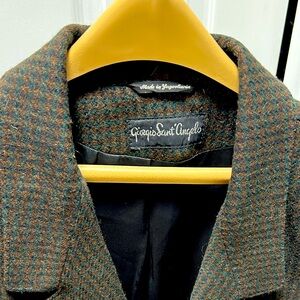 Beautiful GIORGIO SANT ANGELO Pure Wool Women’s Blazer. Size 14. Gently used.